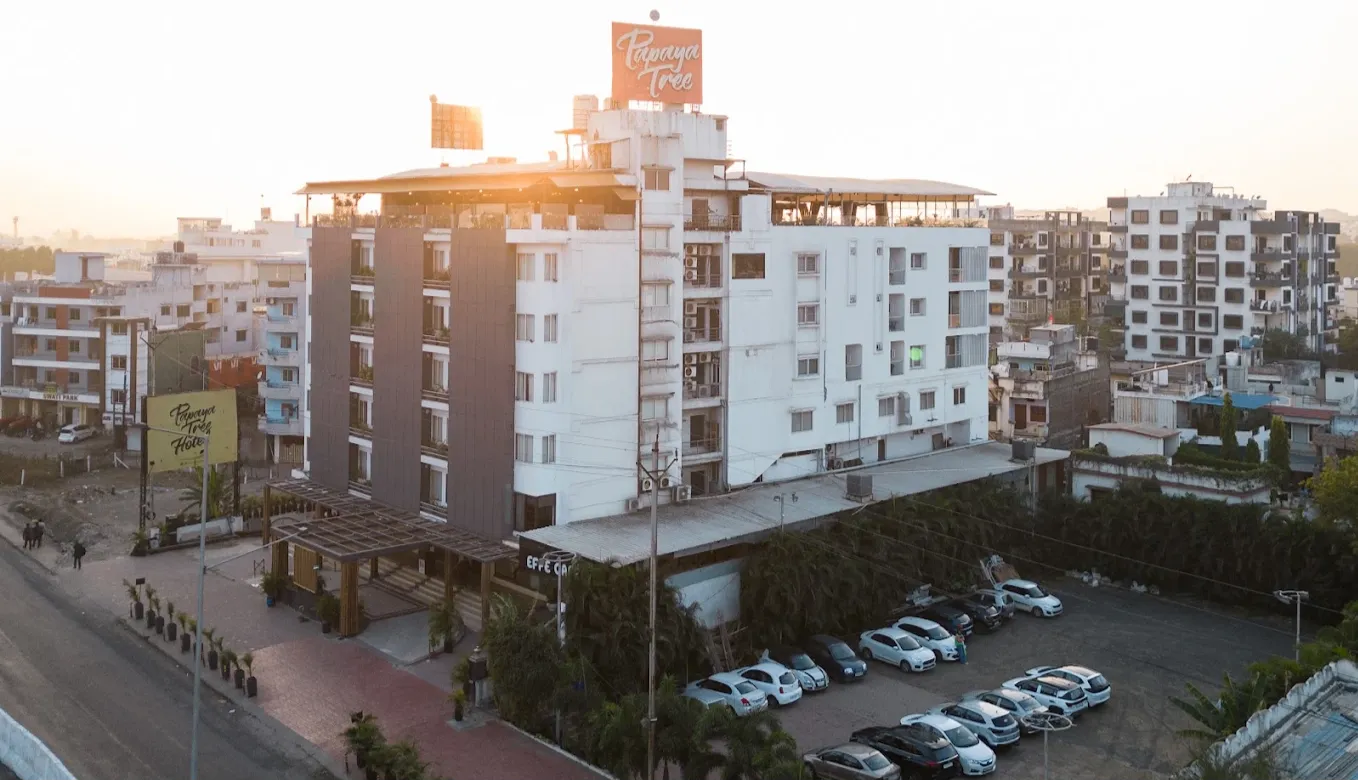 Papaya Tree Hotel, Rau, Indore